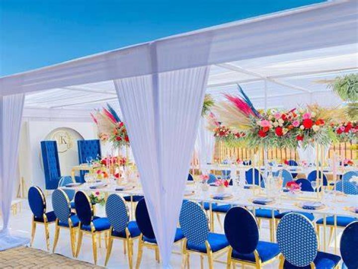 traditional wedding decor