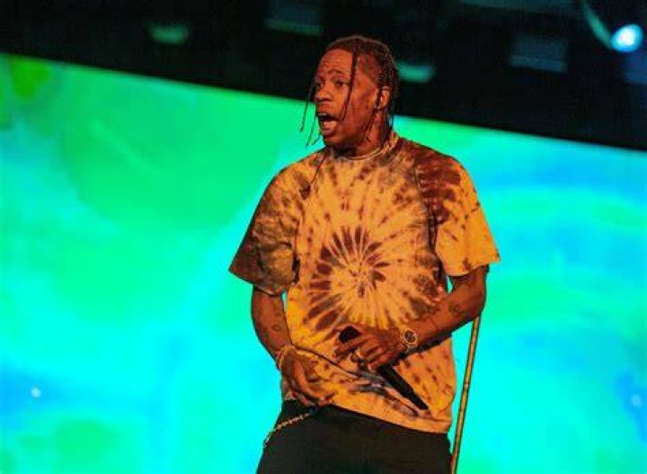 Travis Scott deletes Instagram after fans slam brown Batman costume Travis Scott deletes Instagram after fans slam brown Batman costume