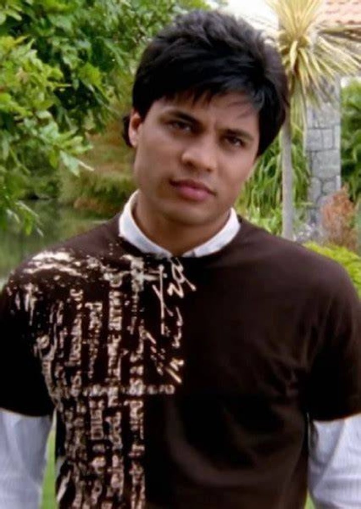 Trent Fernandez-Mercer/White Dino Thunder Ranger Fan Casting