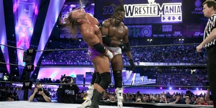 Triple H v Booker T