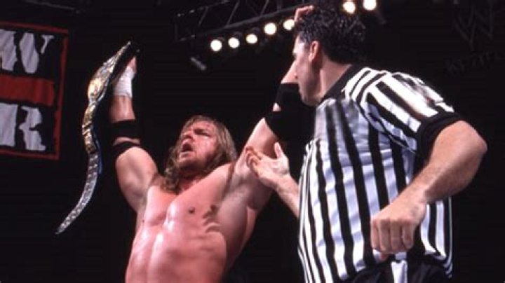 Triple H wins the WWE Undisputed Championship. 
