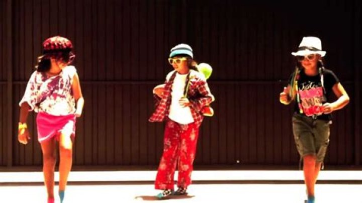 Triplets Dancing Party Rock Anthem YouTube