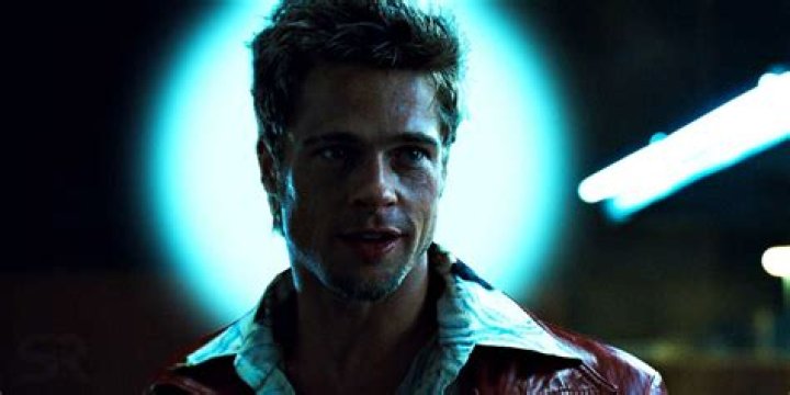 Tyler Durdenin front of a spotlight in Fight Club