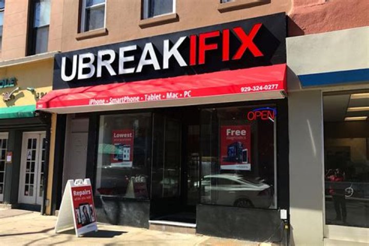 uBreakiFix adds third Toronto location Cartt.ca