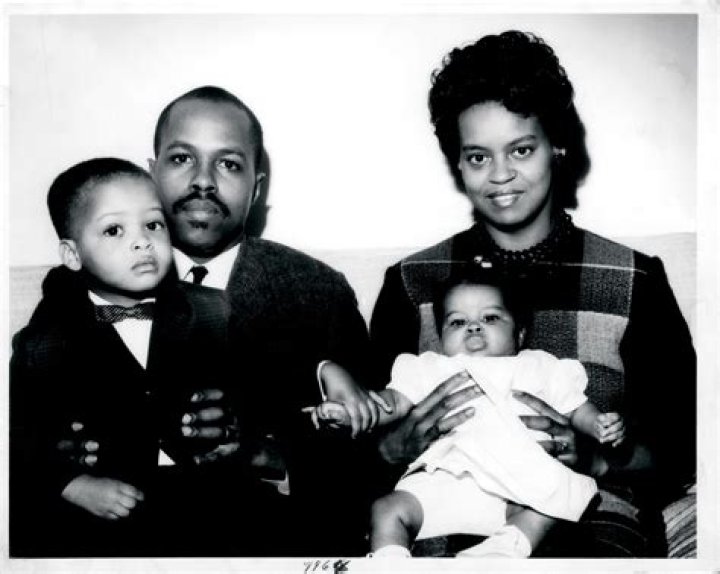 Unveiling The Life Of Michael Levaughn Robinson: A Comprehensive Biography