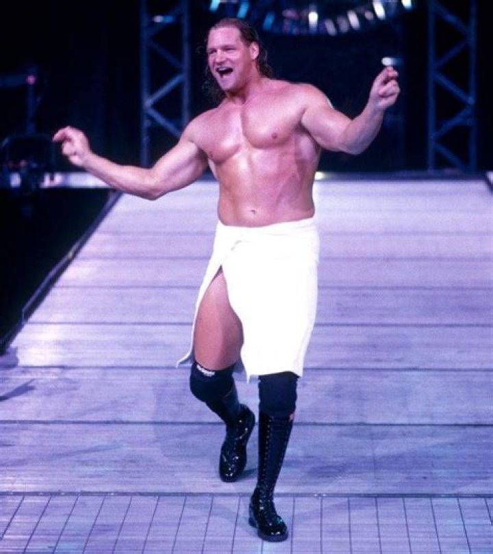 Val Venis makes his entrance