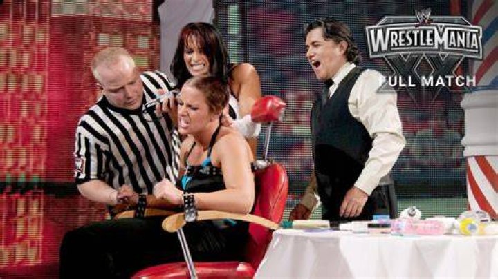Victoria Vs Molly Holly WrestleMania 20 Cropped