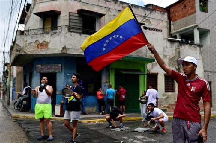 VIDEO Mar&iacute;a Corina convoca "gran protesta mundial" para exigir