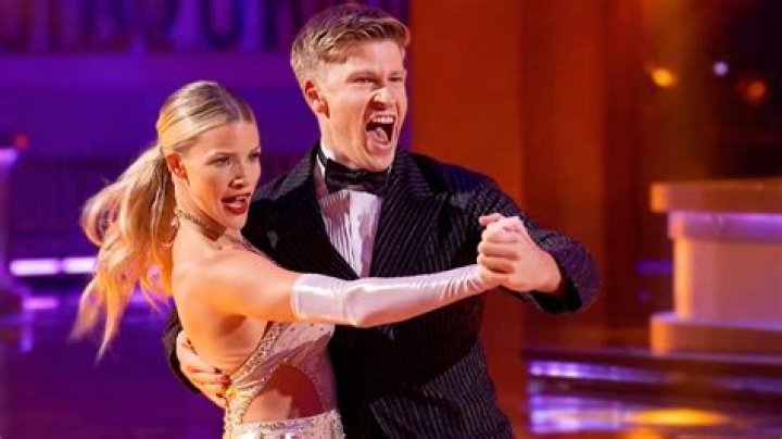 Video Robert Hight Wins In Explosive Fashion At St. Louis