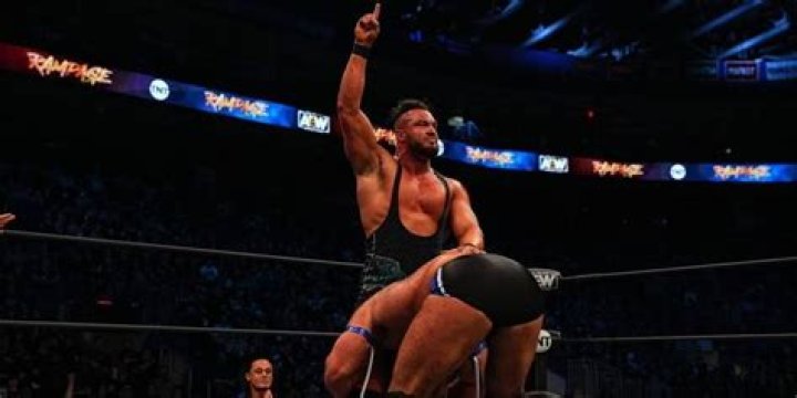 Wardlow powerbomb AEW