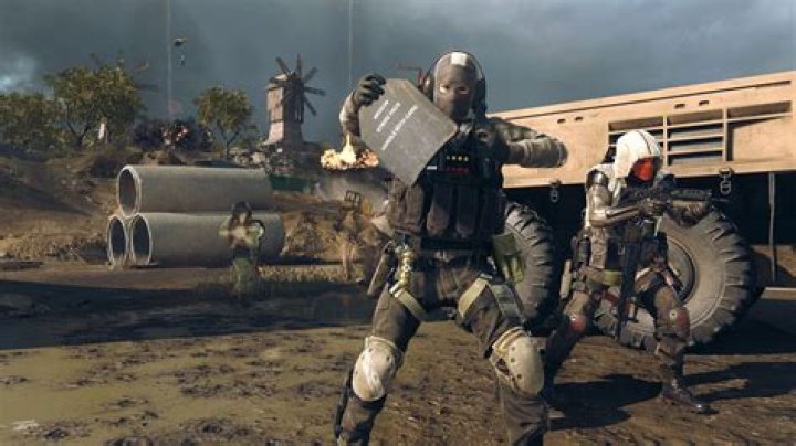 Warzone new perks: Are Combat Scout and Tempered worth it?