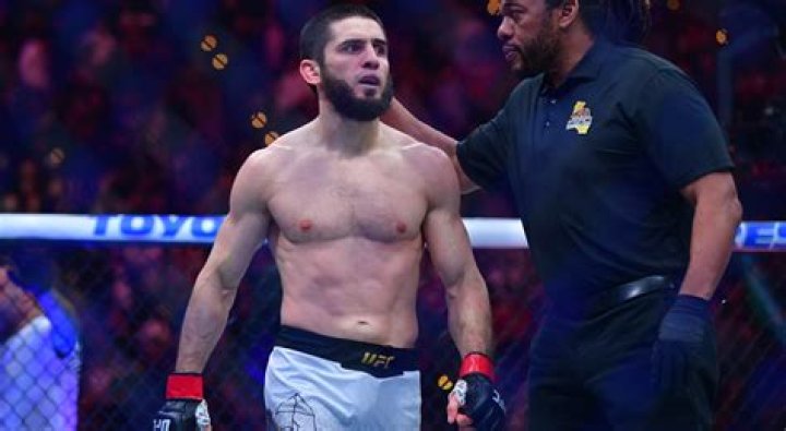 “Who Ain’t Got Jiu Jitsu!!!” – Khabib Sends Dustin Poirier a Message as He
Trolls Islam Makhachev & Accuses Michael Chandler of ‘Cheating’ at UFC 281