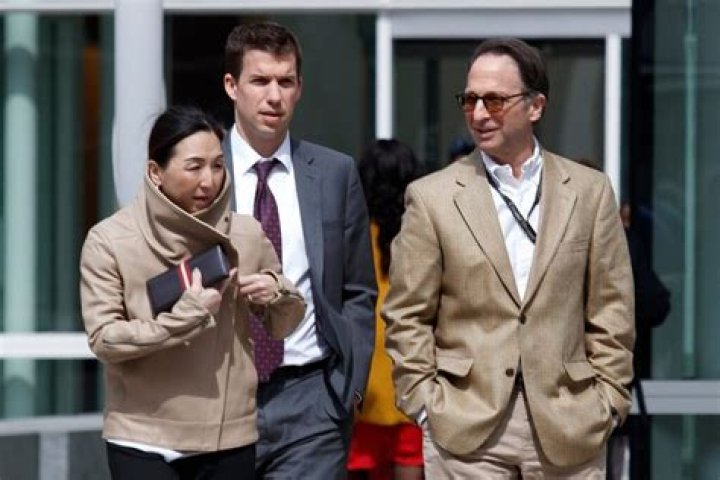 Who Is Andrew Weissmann Wife? Meet Wife Debra Weissman, Family And Net