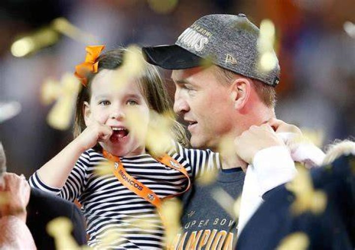 Who is Mosley Thompson Manning (Peyton Manning's daughter)?