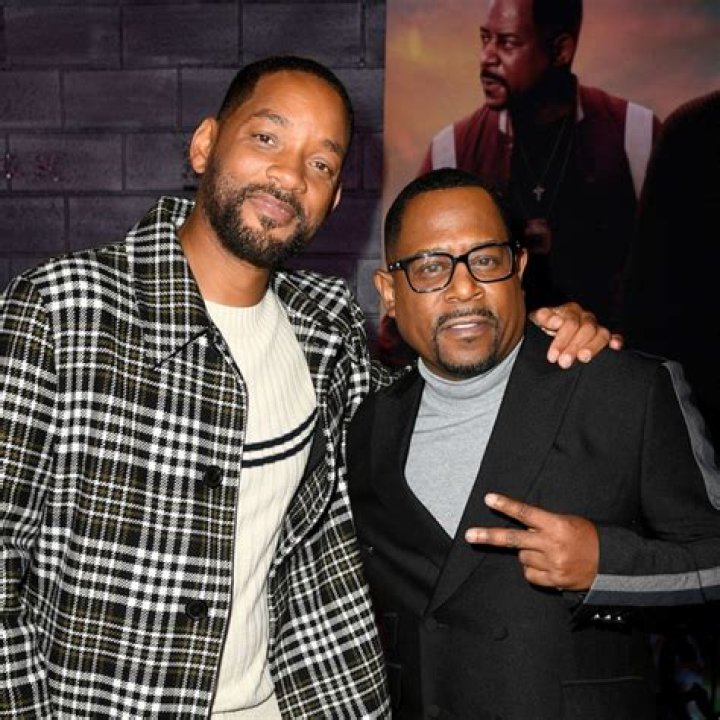 Will Smith and Martin Lawrence with guns in Bad Boys