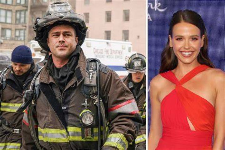 Wonder Woman lit on fire from Superman's heat vision