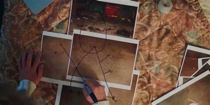 Yellowjackets Symbol Travis Death Scene