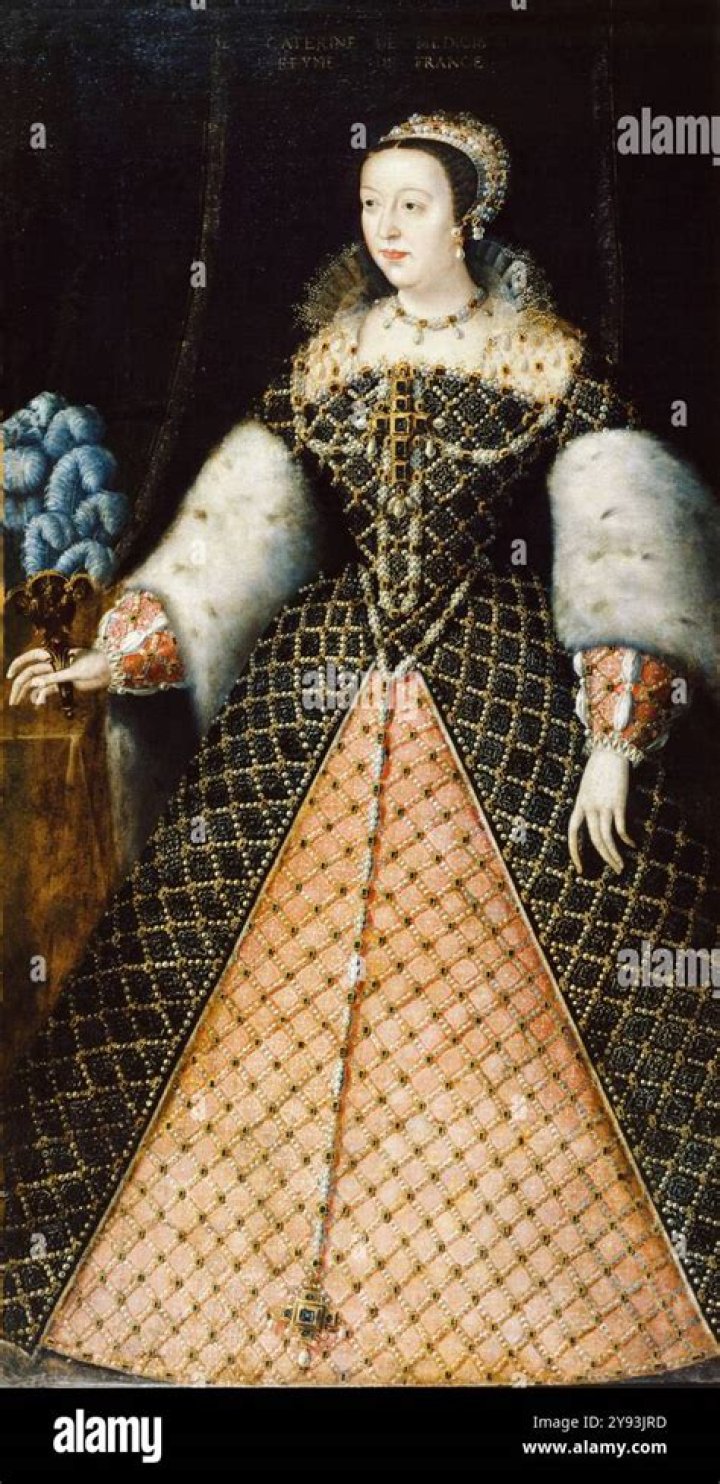 Young Catherine Medici (Live Hill) eating dessert in The Serpent Queen